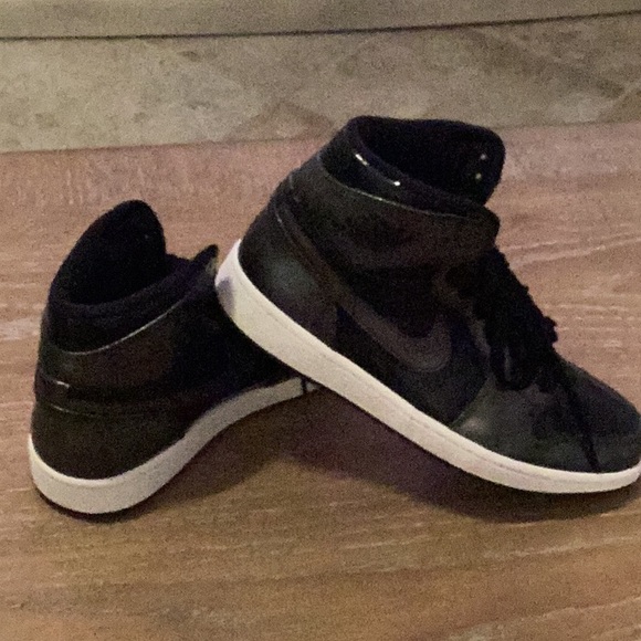 Jordan 1 Retro Black Patent High Tops Size 8.5 - Picture 13 of 13